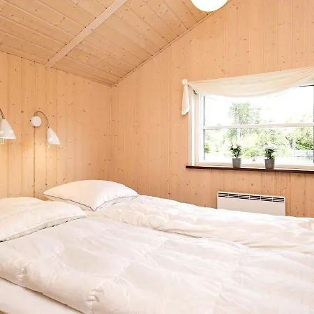 4 Star Holiday In Casa vacanze Hals
